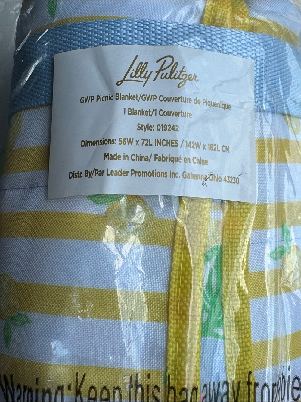 Brand New Lilly Pulitzer Picnic Blanket Bluette Make Lemonade - Picture 3 of 3